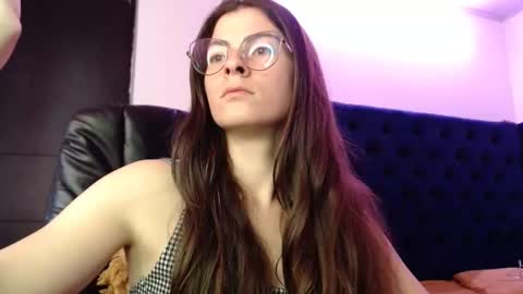 Snapshot of mariel_sins21 chatting on February 2025 06:13:02 PM Mariie online show from February 2025 06:13:02 PM