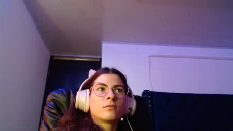 Snapshot of mariel_sins21 chatting on February 2025 05:26:01 PM Mariie online show from February 2025 05:26:01 PM