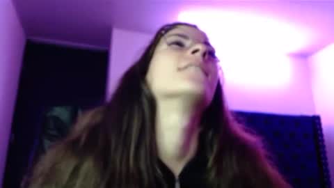 Snapshot of mariel_sins21 chatting on February 2025 01:57:01 AM Mariie online show from February 2025 01:57:01 AM