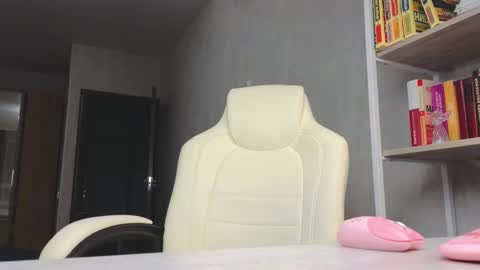 Snapshot of marietta__castro chatting on November 2025 01:00:02 PM Marietta online show from November 2025 01:00:02 PM