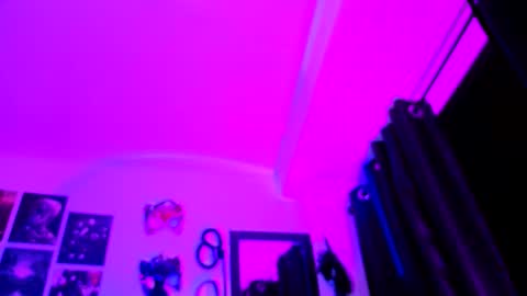 mariiana_velezz online show from December 2025 11:35:01 PM