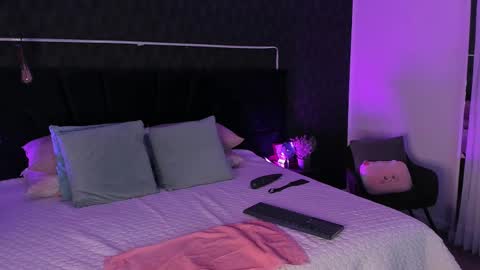 Snapshot of mariianna_lopez_ chatting on February 2025 02:37:01 PM Mariana online show from February 2025 02:37:01 PM