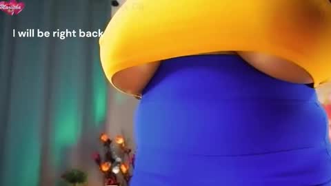 Snapshot of mariicha chatting on October 2025 06:43:01 AM Nikita - Scroll down and read my bio please. New Pictures in Bio online show from October 2025 06:43:01 AM