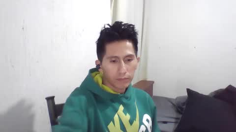 Snapshot of mariioonn chatting on January 2025 07:00:02 AM Paimon online show from January 2025 07:00:02 AM