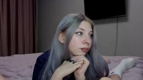 Snapshot of marikorin chatting on February 2025 01:52:02 AM Mariko and Rin online show from February 2025 01:52:02 AM