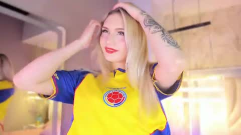 Snapshot of mariluu_ chatting on July 2026 01:50:02 PM Mariluu online show from July 2026 01:50:02 PM