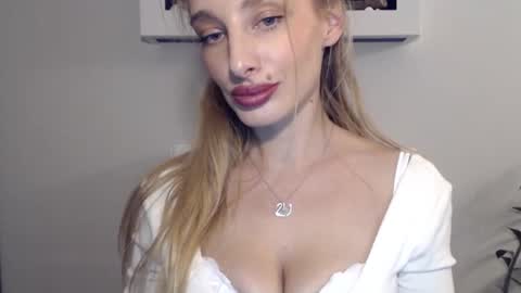 Snapshot of marilyndevilish chatting on January 2025 12:31:01 AM MarilynDevilish online show from January 2025 12:31:01 AM