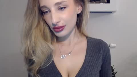 Snapshot of marilyndevilish chatting on January 2025 07:21:02 AM MarilynDevilish online show from January 2025 07:21:02 AM