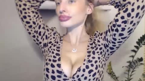Snapshot of marilyndevilish chatting on January 2025 07:15:01 PM MarilynDevilish online show from January 2025 07:15:01 PM
