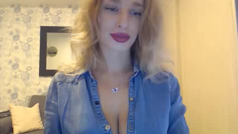 Snapshot of marilyndevilish chatting on November 2025 11:51:02 PM MarilynDevilish online show from November 2025 11:51:02 PM