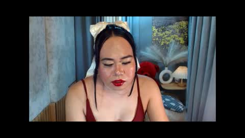 Snapshot of mariposa_911 chatting on April 2026 05:37:01 PM LEAH online show from April 2026 05:37:01 PM