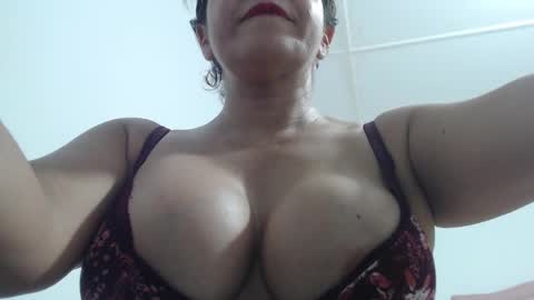 Snapshot of mariska_69 chatting on January 2025 03:14:02 PM mariska_69 online show from January 2025 03:14:02 PM