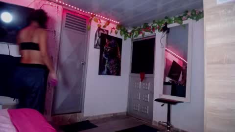 Maritza Ferrer -Samara Beltran online show from November 2025 02:11:01 AM