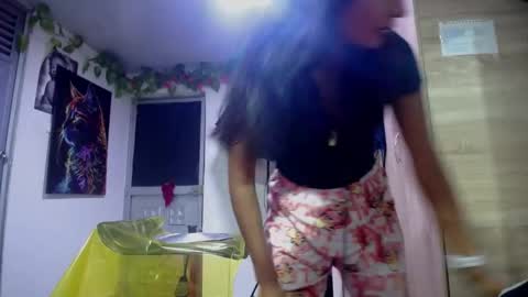 Maritza Ferrer -Samara Beltran online show from November 2025 03:50:01 AM