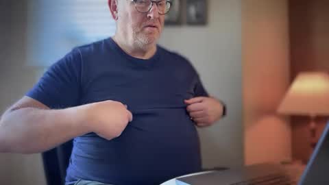 Snapshot of mark1963sub chatting on February 2025 10:32:02 AM Mark online show from February 2025 10:32:02 AM