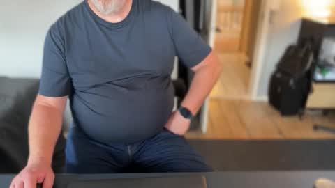 Snapshot of mark1963sub chatting on October 2025 01:12:01 PM Mark online show from October 2025 01:12:01 PM