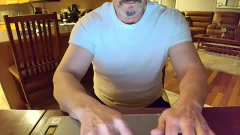 Snapshot of mark48130 chatting on March 2025 01:26:01 AM Mark online show from March 2025 01:26:01 AM