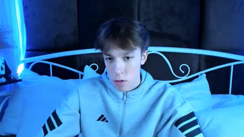 Snapshot of mark_branston chatting on November 2025 10:54:01 AM Mark online show from November 2025 10:54:01 AM