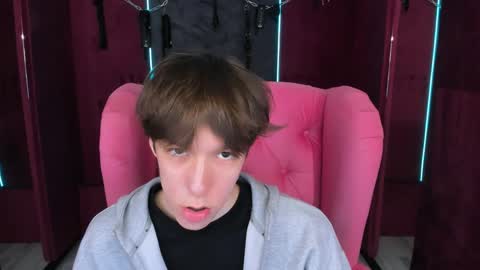 Snapshot of mark_branston chatting on April 2026 09:51:02 AM Mark online show from April 2026 09:51:02 AM