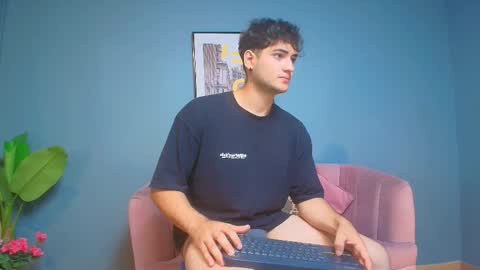 mark_evans1_ online show from October 2025 02:17:02 PM