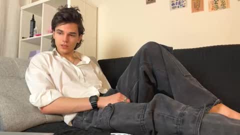 Mark online show from December 2025 02:03:01 PM