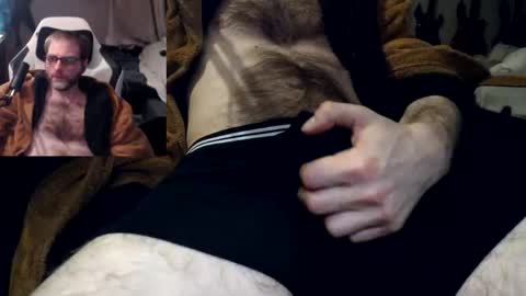 markass87 online show from April 2026 01:02:02 PM