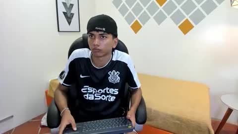 Snapshot of markbowie chatting on October 2025 01:10:02 PM markbowie online show from October 2025 01:10:02 PM