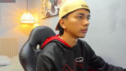 Snapshot of markbowie chatting on November 2025 12:27:01 PM markbowie online show from November 2025 12:27:01 PM