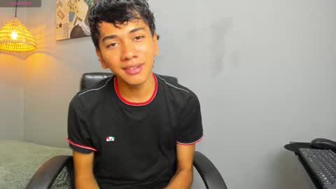 Snapshot of markbowie chatting on November 2025 11:55:02 AM markbowie online show from November 2025 11:55:02 AM