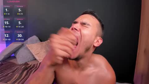 Snapshot of marksantozz chatting on November 2025 07:35:02 PM Mark Santos online show from November 2025 07:35:02 PM