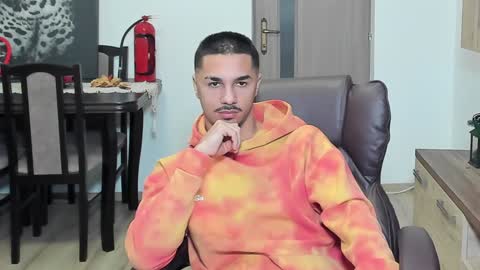 Snapshot of marktison chatting on December 2024 01:40:01 PM Tison online show from December 2024 01:40:01 PM