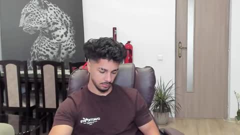 Snapshot of marktison chatting on October 2025 12:06:02 PM Tison online show from October 2025 12:06:02 PM