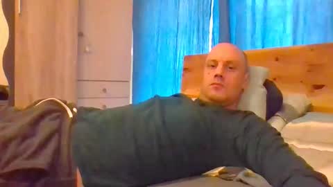 markus_7 online show from October 2025 11:47:01 AM