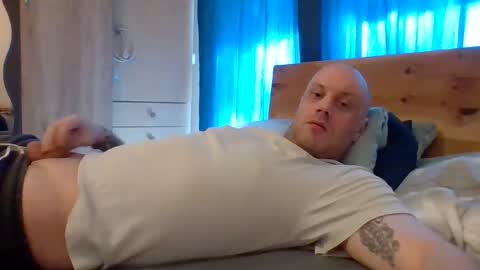 markus_7 online show from March 2026 09:02:02 AM