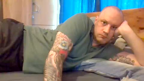 markus_7 online show from May 2026 12:12:02 PM
