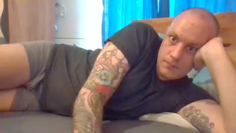 markus_7 online show from June 2026 07:03:02 AM