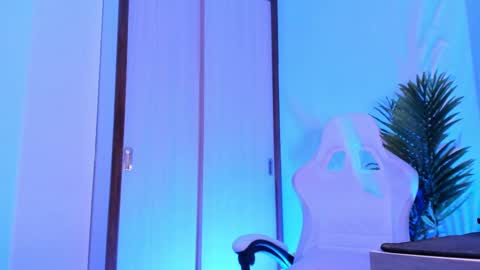 markus... Y online show from February 2025 01:37:01 AM