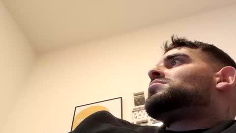 markusdewlin93 online show from April 2026 07:17:02 PM