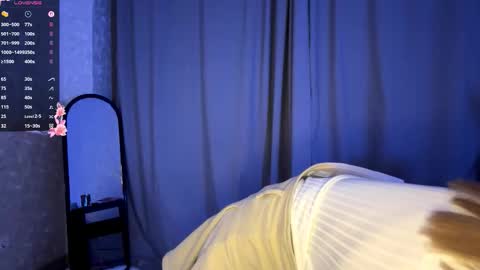 Olivia online show from December 2025 01:53:01 PM