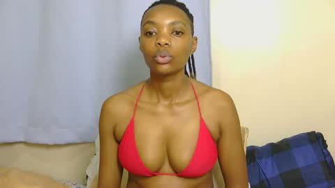 Snapshot of marly_babe chatting on June 2026 10:19:02 PM Marly online show from June 2026 10:19:02 PM