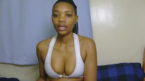 Snapshot of marly_babe chatting on June 2026 11:29:02 PM Marly online show from June 2026 11:29:02 PM