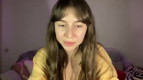 Snapshot of maroonaaa chatting on November 2025 05:13:01 PM Mary online show from November 2025 05:13:01 PM