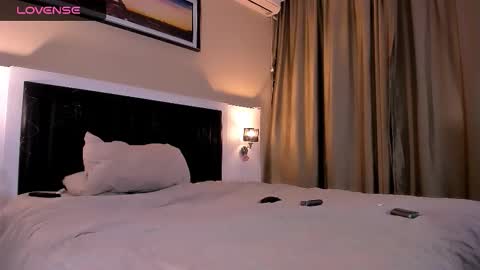 -- Mari -- online show from February 2026 11:27:02 AM