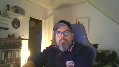 Snapshot of marriedcock1980 chatting on December 2024 08:09:02 AM marriedcock1980 online show from December 2024 08:09:02 AM