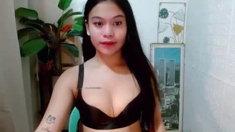 Wenwen online show from December 2024 07:07:02 PM