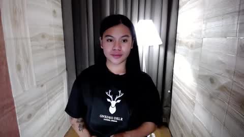 Wenwen online show from January 2025 07:38:01 AM