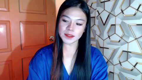 Wenwen online show from February 2025 08:00:02 AM