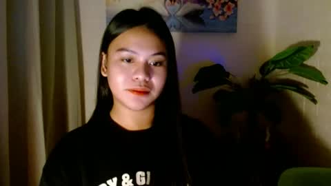 Wenwen online show from February 2025 08:30:02 PM