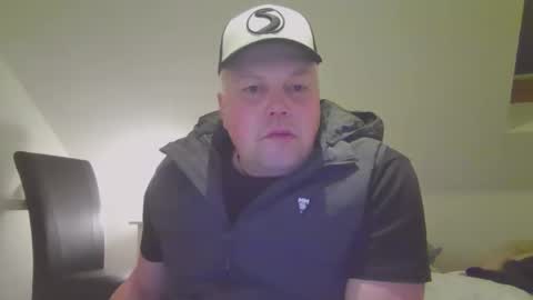 Snapshot of mars0481 chatting on November 2025 10:14:02 PM mars0481 online show from November 2025 10:14:02 PM