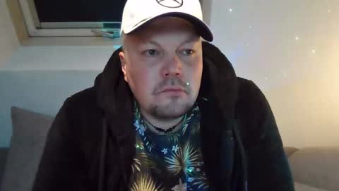 Snapshot of mars0481 chatting on December 2025 11:00:02 PM mars0481 online show from December 2025 11:00:02 PM